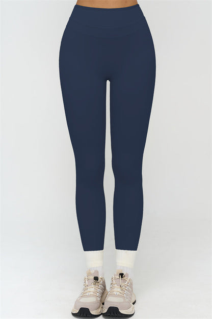 The Stride Crop Top Leggings 2-Piece Set