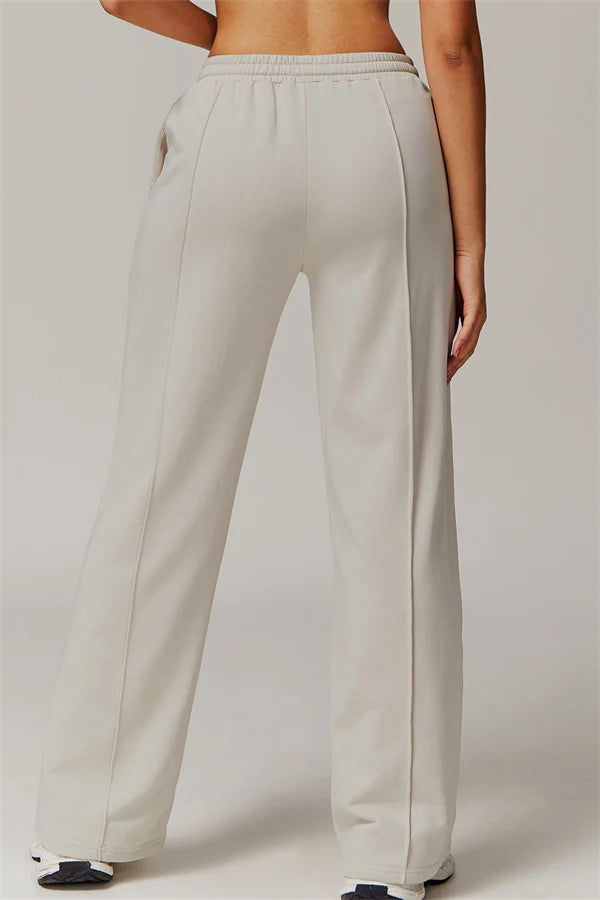 The Motion Crop Top Sweatpants 2-Piece Set