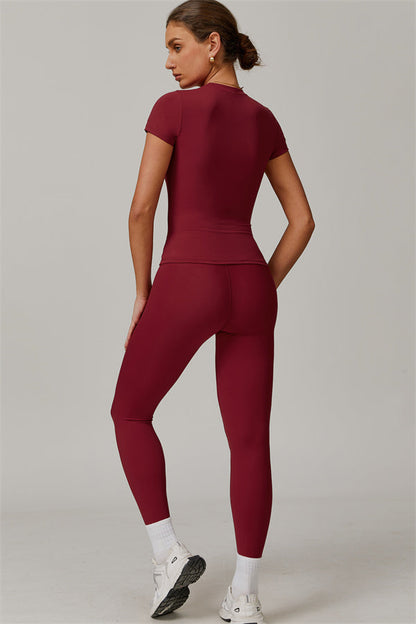 The Oasis T-shirt Leggings 2-Piece Set