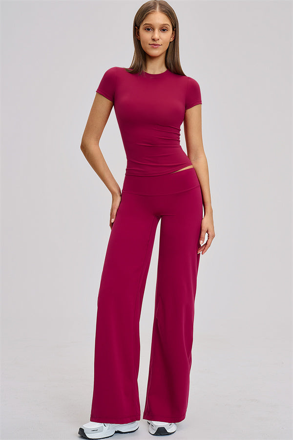 The Dynamic T-shirt Straight Leg Pants 2-Piece Set