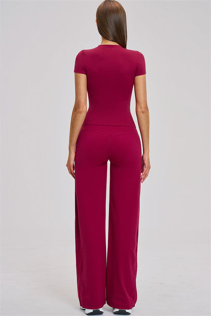 The Dynamic T-shirt Straight Leg Pants 2-Piece Set