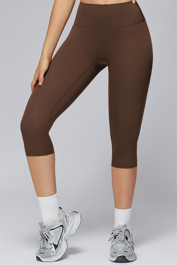 The FlexCore Sports Bra Capri Leggings 2-Piece Set