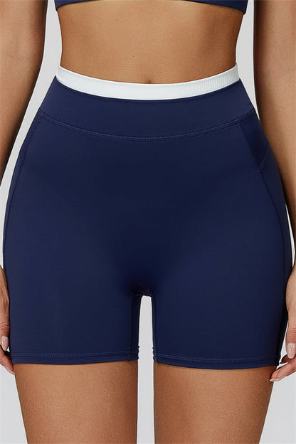The Canyon Sports Bra Shorts 2-Piece Set