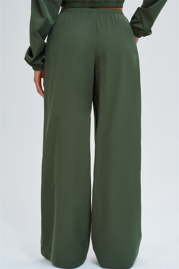 The Svelte UV protection Crop Hoodie Sweatpants 2-Piece Set