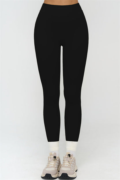 The Stride T-shirt Leggings 2-Piece Set