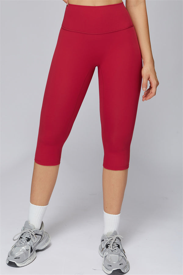 The FlexCore Sports Bra Capri Leggings 2-Piece Set
