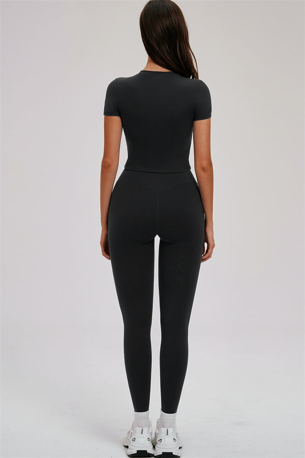 The Svelte T-shirt Leggings 2-Piece Set