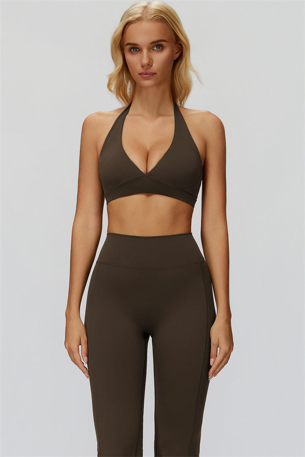 The Fyra Sports Bra Flared Leggings 2-Piece Set