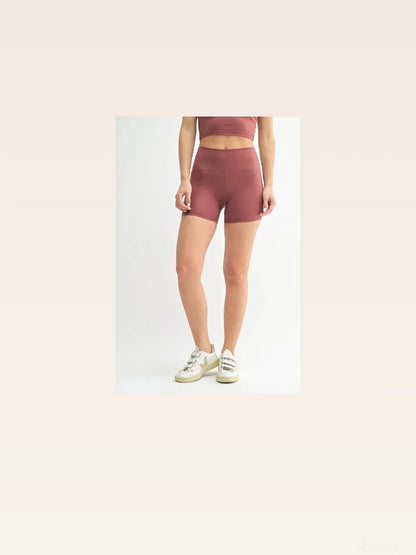 Venice Cloud Light Contour Biker Shorts in RED PEAR